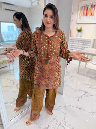 Mustard Farshi Set - Preetibora