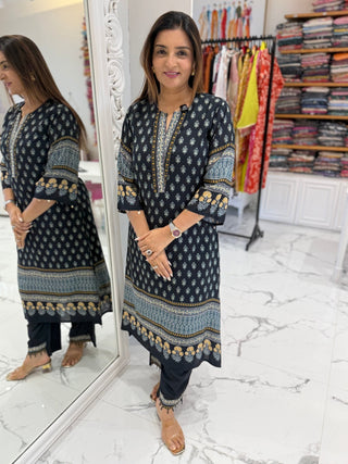 Naira Digital Suit Set - Preetibora