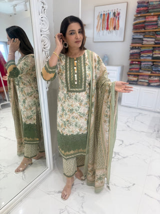 Navya Suit Set - Preetibora