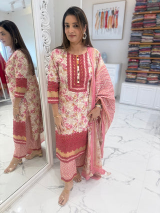 Navya Suit Set - Preetibora