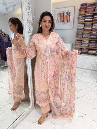 Nazaakat Embroidery Set - Preetibora