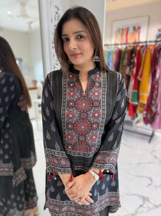 Noor Ajrakh Coord Set - Preetibora