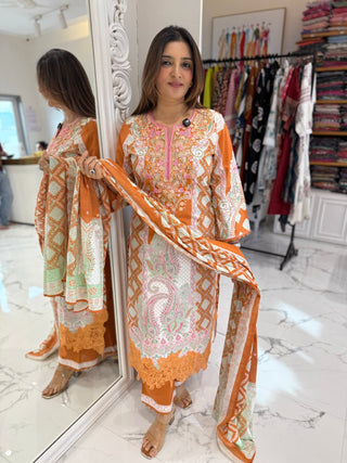 Pallavi Suit Set - Preetibora