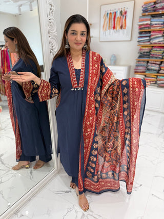 Pari Suit Set - Preetibora