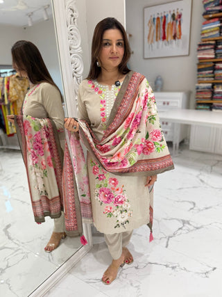Parsi Bloom Cotton Suit Set - Preetibora