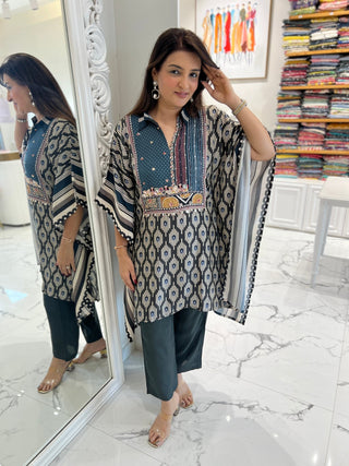 Patola Kaftan Set - Preetibora
