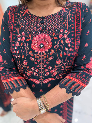 Petal Touch Suit Set - Preetibora