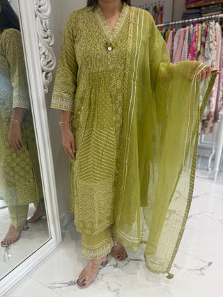 Rang Bandhej Set - Preetibora