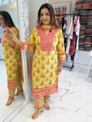 Rangbahar Suit Set - Preetibora