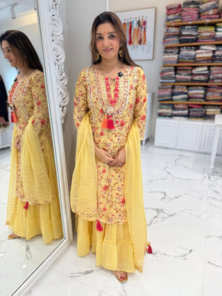 Rangeela - 2 Indian One Piece - Preetibora
