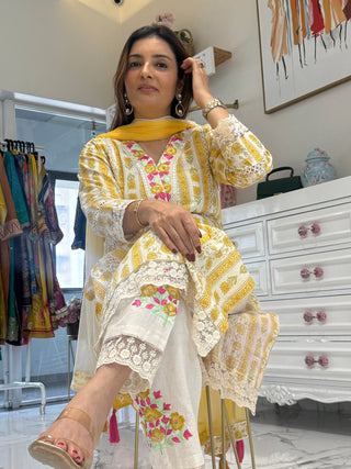 Raya Suit Set - Preetibora