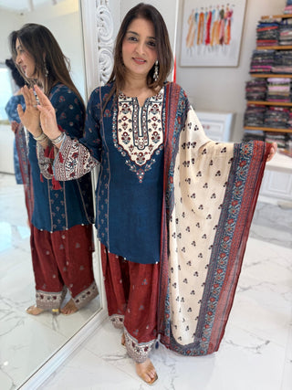 Regal Farshi Set - Preetibora
