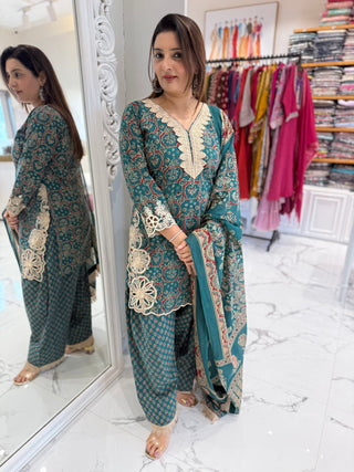 Rekha Cut Work Set - Preetibora