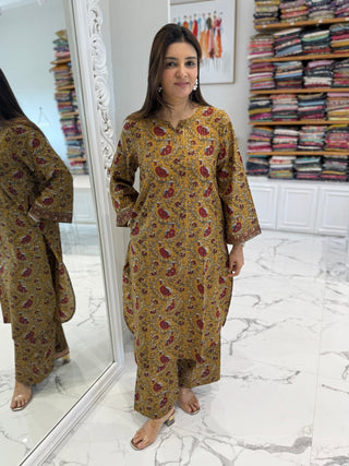 Relaxed Bloom Set - Preetibora