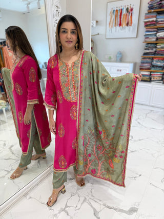 Roohi Printed Suit Set - Preetibora