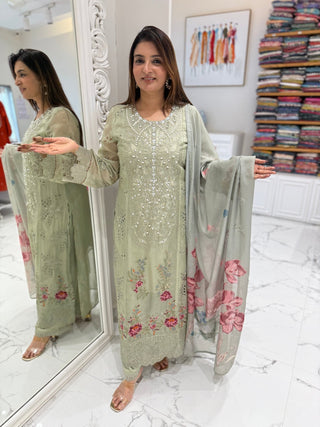 Ruhi Karachi Suit Set - Preetibora