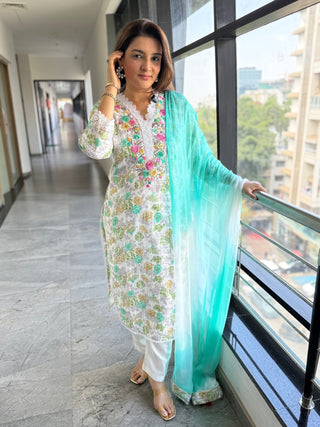 Signature Parsi Set - Preetibora