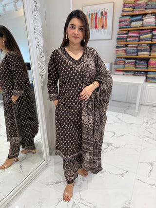 Sitara Pant Set - Preetibora