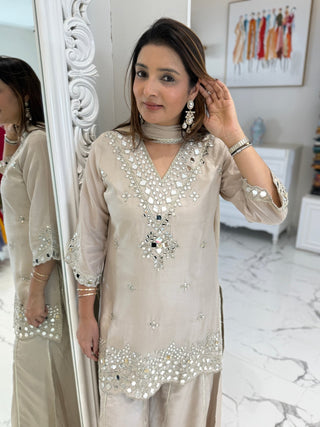 Siya Sharara Set - Preetibora