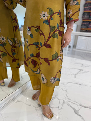 Sunehri Kalamkari Suit Set - Preetibora