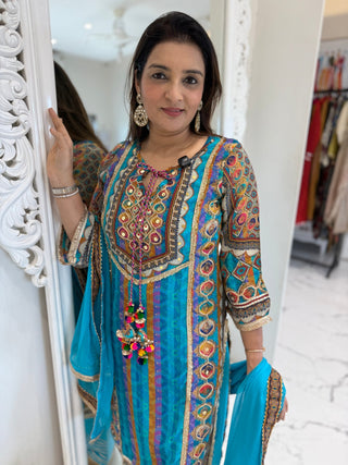 Tassel Charm Suit Set - Preetibora