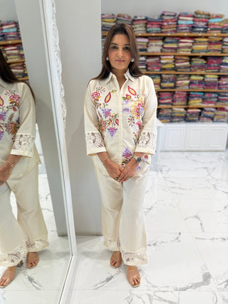 Thread and Lace Coord Set - Preetibora
