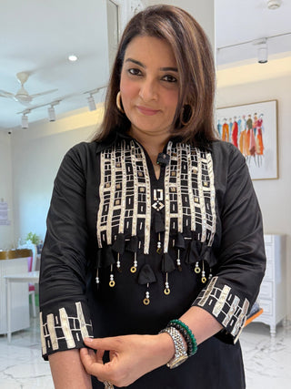 Thread and Tassel Black Beauty Set - Preetibora