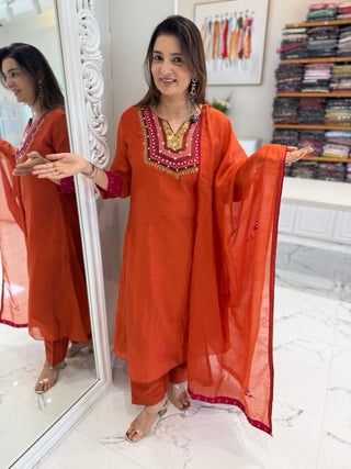Veda Mul Chanderi Set - Preetibora