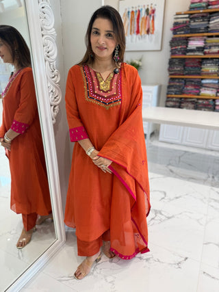 Veda Mul Chanderi Set - Preetibora