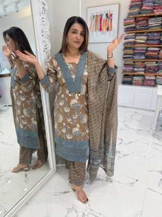 Zeenat Suit Set - Preetibora