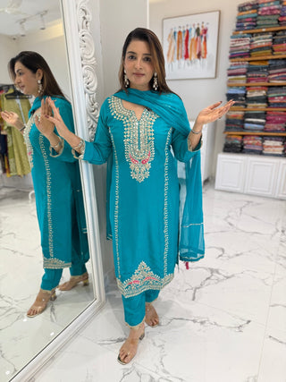 Zoya Suit Set - Preetibora