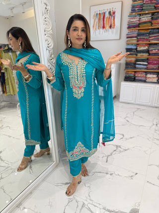 Zoya Suit Set - Preetibora