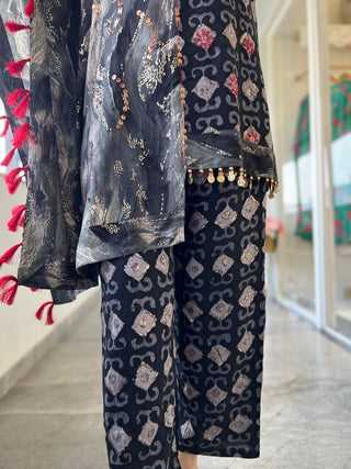 Denim Coin Kaftan Coord Set. - Preetibora