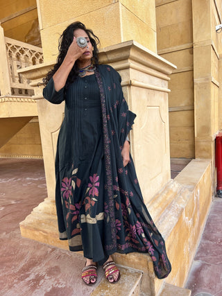 Floral Black and Gold Suit - Preetibora