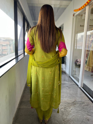 Mehndi Green Placement Dupatta Set - Preetibora