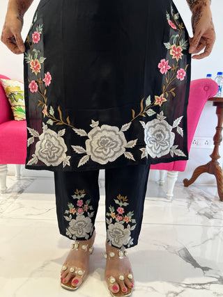 Parsi Pant Dupatta Set - Preetibora