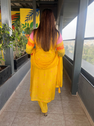 Sunshine Placement Dupatta Set - Preetibora