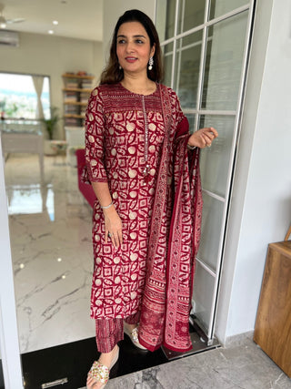 Symmetrical Ethnic Print Suit Set